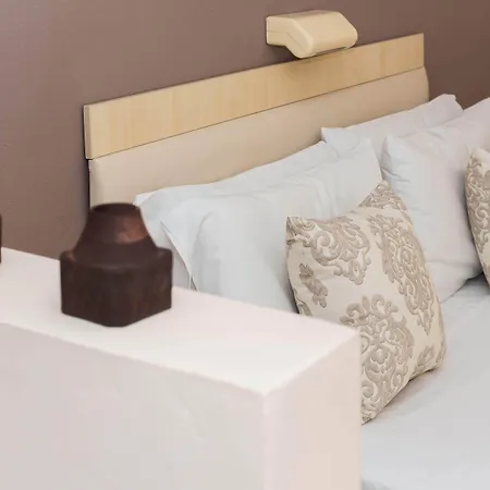 Aspro Aparthotel 2*