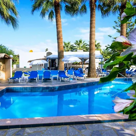 Aspro Aparthotel 2*