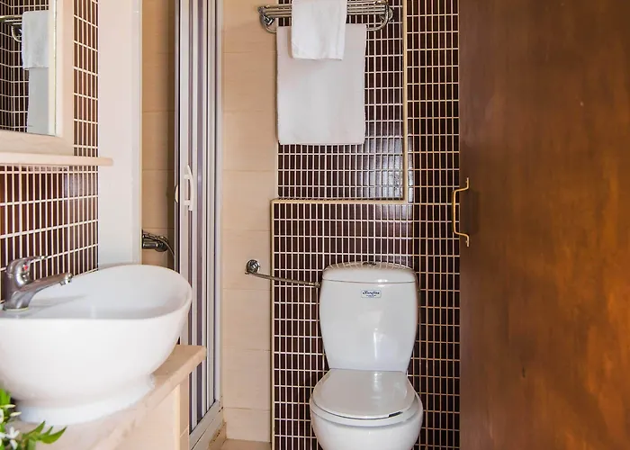 Aspro Apartmanhotel 2*