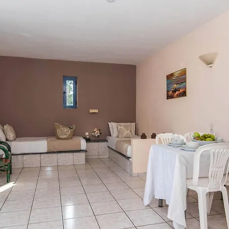 Ξενοδοχείο με διαμερίσματα Aspro 2*